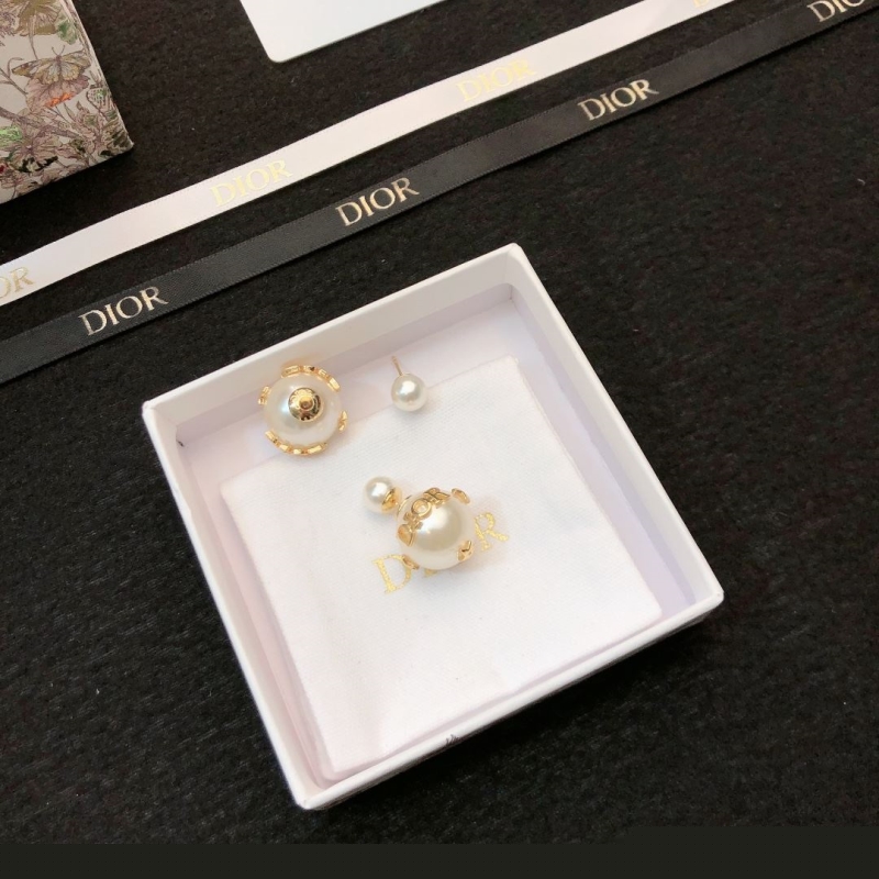 ch**an D*or earrings